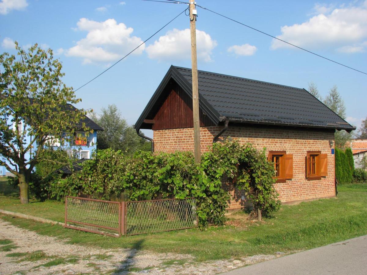 Cottage Plavi Lav Potok Exterior photo