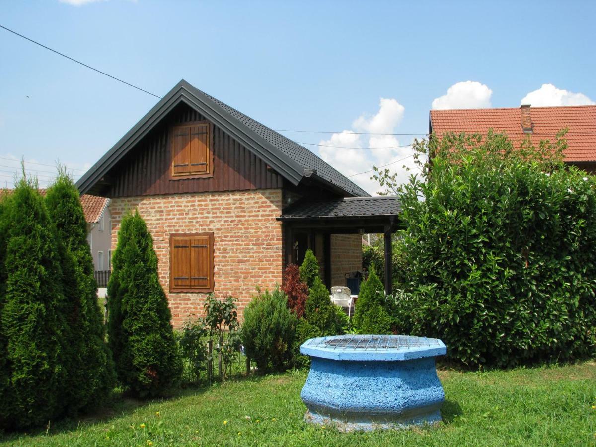 Cottage Plavi Lav Potok Exterior photo
