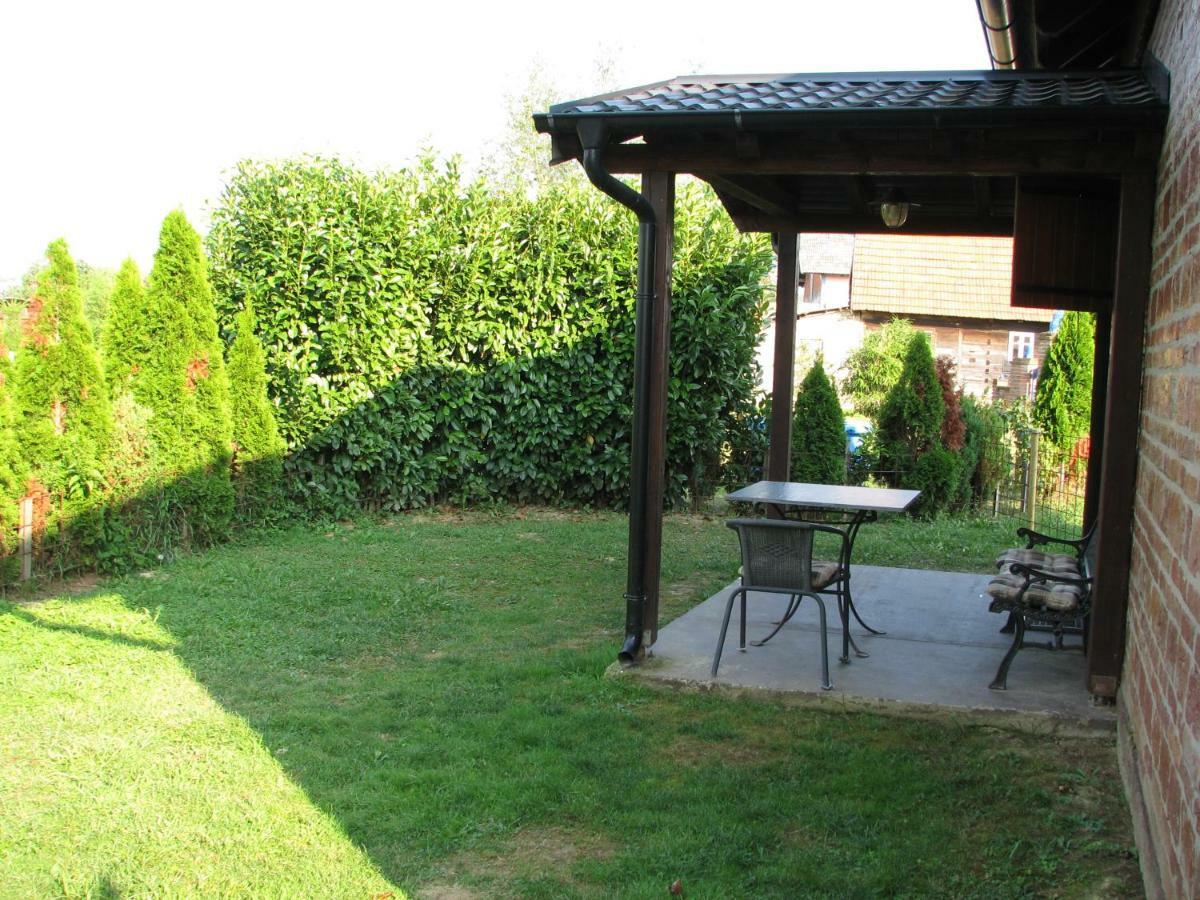 Cottage Plavi Lav Potok Exterior photo